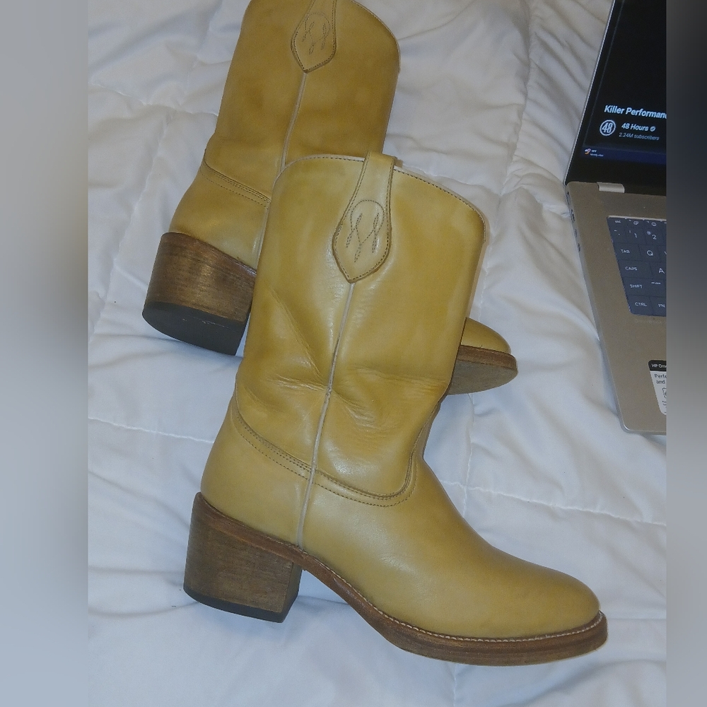 Vintage VERY RARE Frye Calvary 12L Banana Boots 77410 black label 1960-1970s